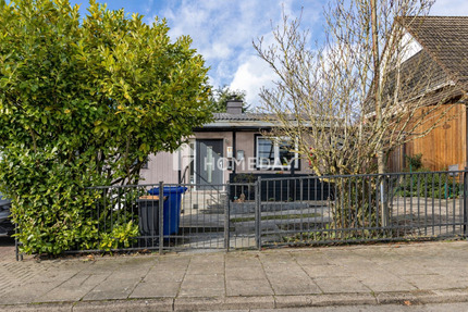 Zwei Wohneinheiten unter einem Dach - flexibel nutzbare Doppelhaushälfte mit großem Souterrain - Seevetal Meckelfeld