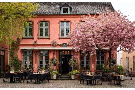 Haus zum Kaufen in Joachimsthal 260.000,00 € 247 m²