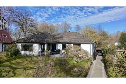 Haus zum Kaufen in Neumünster 449.000,00 € 142 m²