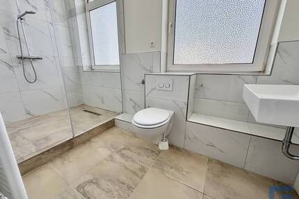 Neu. Schön. Altstadt. - Frisch renovierte 4-Zimmerwohnung in Kiel - Kiel-Altstadt - Kiel / Altstadt