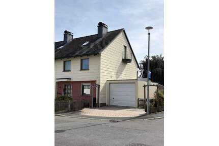 Haus zum Kaufen in Naila 133.000,00 € 134 m²
