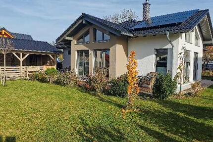 Bungalow mit ausgefallener exkl. Architektur KFW 40 Plus - Uffenheim