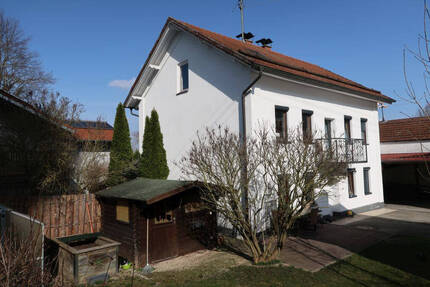 teilrenovierter Altbau - viel Platz - Oberbergkirchen-Hofmark
