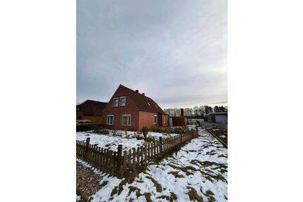 Haus Wohnung zu vermieten - 980,00&nbsp;EUR Kaltmiete, ca.&nbsp; 130,00&nbsp;m&sup2; in Westoverledingen (PLZ: 26810)