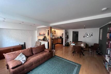 3-Zimmer-Wohnung in Füssen - 1.300,00&nbsp;EUR Kaltmiete, ca.&nbsp; 90,00&nbsp;m&sup2; in Füssen (PLZ: 87629)