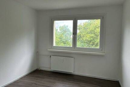 * Flussviertel * Ganz oben * kl. Renovierungsbedarf * - Halle (Saale) Nördliche Neustadt