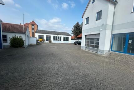Autohaus mit Werkstatt zu Vermieten - Schwarzach am Main