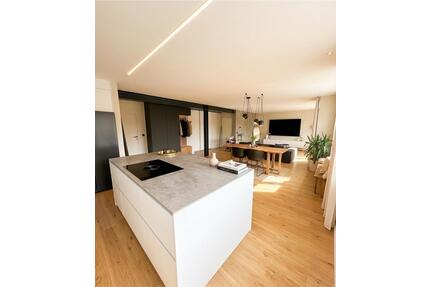 3 Zimmer Designwohnung mit Balkon & exklusiver Pergola Terrasse - Straubing