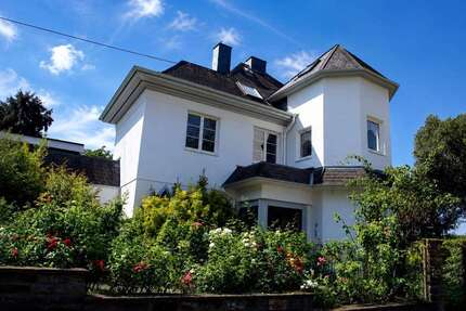 Haus zum Kaufen in Koblenz 1.100.000,00 € 315 m²
