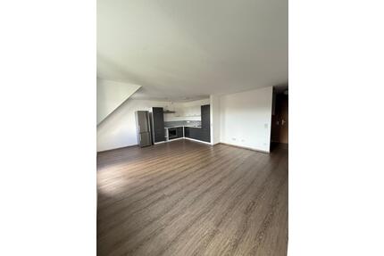 3.5 Zimmer Maisonette Wohnung - 900,00&nbsp;EUR Kaltmiete, ca.&nbsp; 82,00&nbsp;m&sup2; in Ebersbach an der Fils (PLZ: 73061)