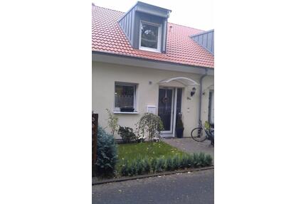 Reihenmittelhaus - 590.000,00&nbsp;EUR Kaufpreis, ca.&nbsp; 101,00&nbsp;m&sup2; in Frankfurt am Main (PLZ: 60433) Eschersheim