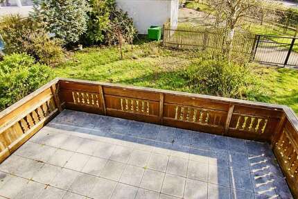 Haus zum Kaufen in Schmalkalden 95.000,00 € 180 m²