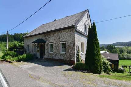 Haus zum Kaufen in Neuhausen 110.000,00 € 132.47 m²