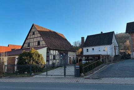 Kleines Bauernaus mit Scheune und Großen Garten - Creglingen