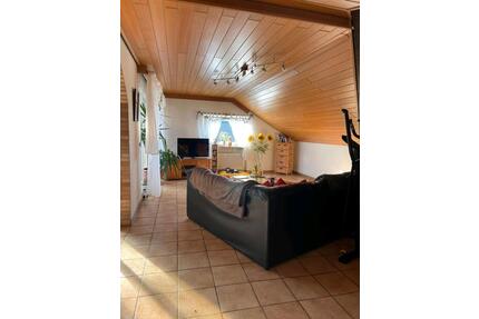 schöne helle dachgeschosswohnung 128 qm - Riedstadt