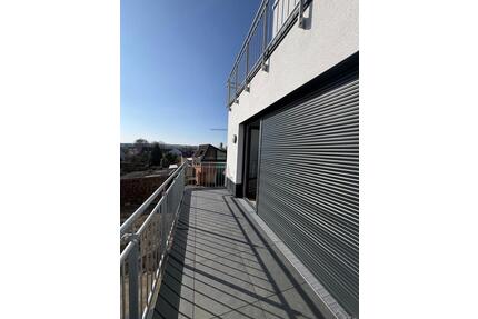 Neubau: Helle 3-Zimmer-Wohnung mit Balkon & Einbauküche in Bad Fr - Bad Friedrichshall