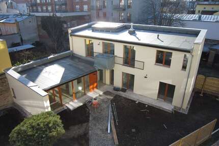 Haus zum Mieten in Berlin 2.399,00 € 161 m²