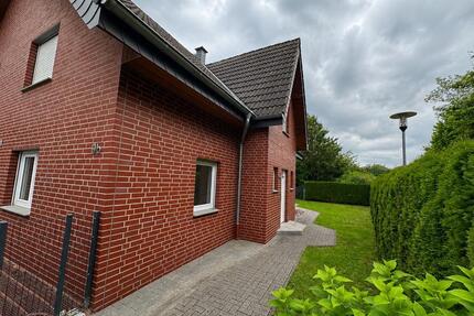 Exkl. Doppelhaushälfte - Solarthermie - Garage - Garten - Toplage - Kamen