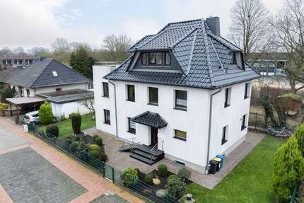 Haus zum Kaufen in Bremerhaven Geestemünde 487.000,00 € 243.6 m² - Bremerhaven / Geestemünde