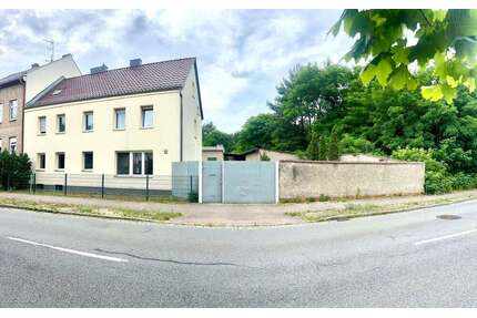Haus zum Kaufen in Borgsdorf 999.000,00 € 203.74 m²