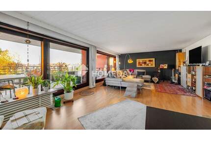 Top gepflegte Dachterrassenwohnung mit 2,5 Zimmern, Aufzug, Einbauküche und Tiefgarage - Sindelfingen Maichingen