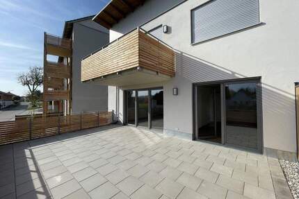 Helle 3 Zimmer Wohnung mit großer Terrasse und eigenem Garten - Bodenkirchen Bonbruck