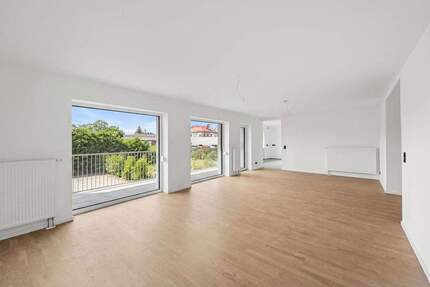 Hochwertige, energetisch sanierte 5-Zimmer-EG-Wohnung mit Balkon, Garten u. 2 Garagenstellplätzen - Herzogenaurach