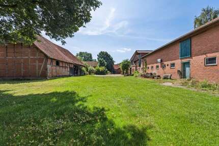 Haus zum Kaufen in Neustadt am Rübenberge OT Vesbeck 830.000,00 € 600 m²