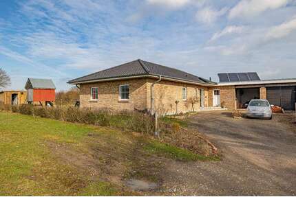 Haus zum Kaufen in Höhndorf 398.000,00 € 136 m²