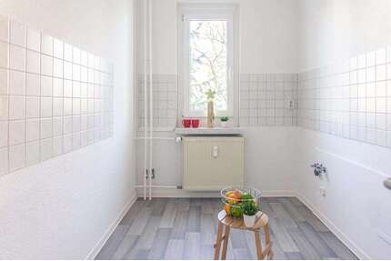 Wohnung zum Mieten in Chemnitz 282,00 € 55.97 m²
