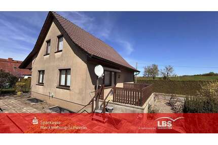 Haus zum Kaufen in Brüel 220.000,00 € 120 m²