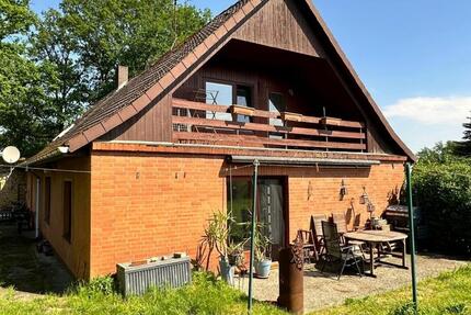 Idyllisches Einfamilienhaus mit großem Garten - Wrestedt