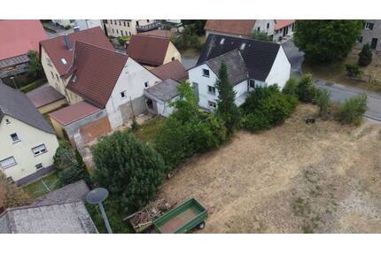 Mehrgenerationshaus mit Garten 2 Doppelgaragen und Bebaubarem Grundstück *Kernsaniert* - Burgthann Unterferrieden