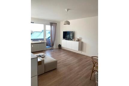 Nachmieter zum 01.05.2026 - 1.350,00&nbsp;EUR Kaltmiete, ca.&nbsp; 93,00&nbsp;m&sup2; in Stapelfeld (PLZ: 22145)