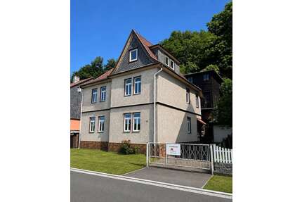 Haus zum Kaufen in Sonneberg 85.000,00 € 152 m²