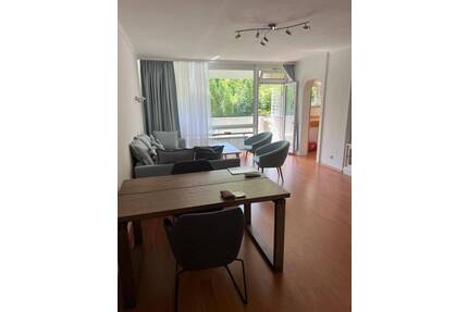 Modernes Wohnen in Bad Reichenhall: 2-Zi-Whg. m. Balkon