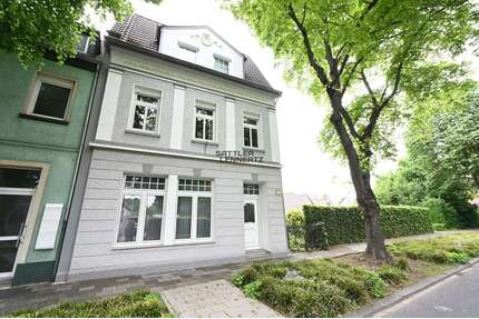 Haus zum Kaufen in Mönchengladbach Mönchengladbach-Neuwerk 360.000,00 € 148.58 m² - Mönchengladbach / Mönchengladbach-Neuwerk