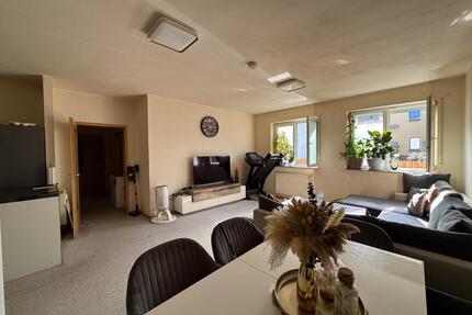 ab 01.07. zwei Zimmer mit offener Küche, Bad, Abstellraum in Freiendiez zum 01.06.2026