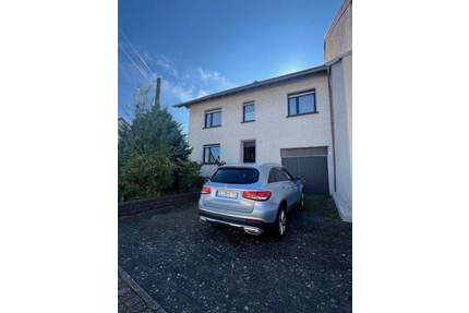 Großzügiges 1-2 Familienhaus in Wallerfangen-Ittersdorf zu verkaufen