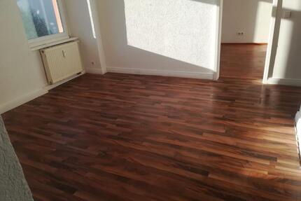 3 Raumwohnung (Bad mit Badewanne) Zentrum - Döbeln 04720
