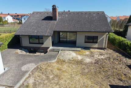 Haus zum Kaufen in Ingolstadt Ingolstadt 850.000,00 € 242 m² - Ingolstadt / Ingolstadt