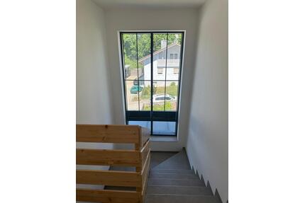 Renovierte 3-Zimmer-Wohnung mit Fußbodenheizung; sofort Einzug - Dingolfing