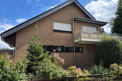 Haus zum Kaufen in Hiddenhausen 495.000,00 € 220 m²