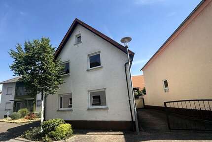 Haus zum Kaufen in Graben-Neudorf 329.000,00 € 166.67 m²