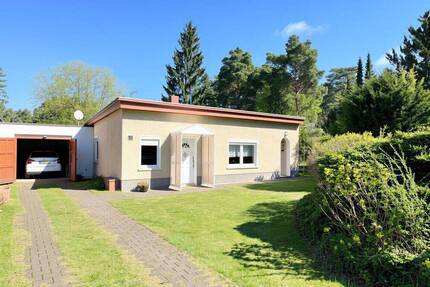 Idyllisches Gartengrundstück mit Bungalow und Wintergarten in naturnaher Lage von Spreenhagen