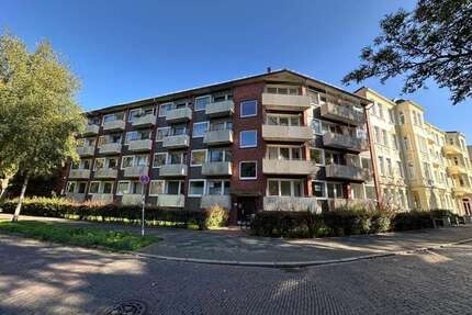 Wohnung zum Mieten in Wilhelmshaven 240,00 € 32.75 m²