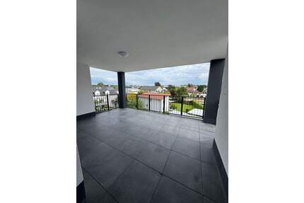 Exklusive 2-Zimmer Wohnung mit großem Sonnenbalkon - Obertshausen