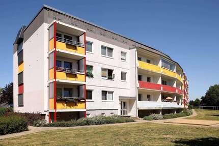 Wohnung zum Mieten in Neubrandenburg 325,00 € 70.64 m²