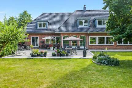 Haus zum Kaufen in Flensburg 1.995.000,00 € 333 m²
