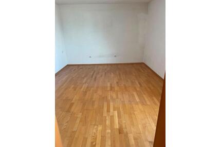 5-Zimmer-Eigentumswohnung - 110 m² mit 2 x Carports & Garten - Kaufbeuren
